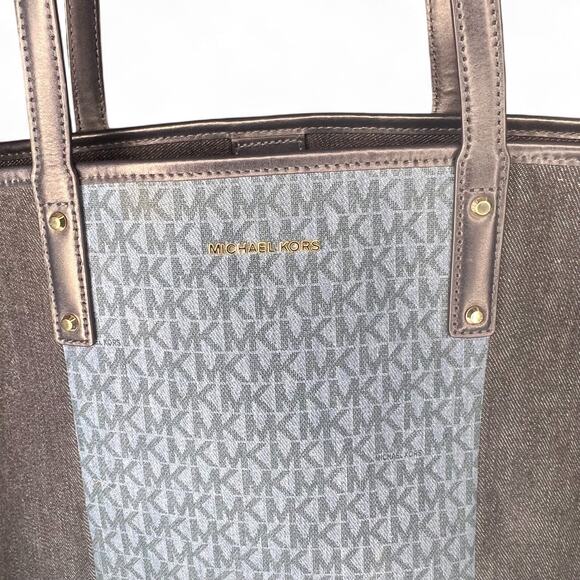 Michael Kors Carter Signature Denim XL Open Tote, Created for Macy's - Picture 6 of 11